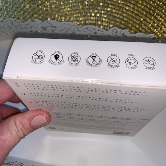 BEAUTOLOGY LAB - REFRESH + REVITALIZE 24K GOLD COLLAGEN EYE MASKS - 12 pairs - Picture 3 of 7